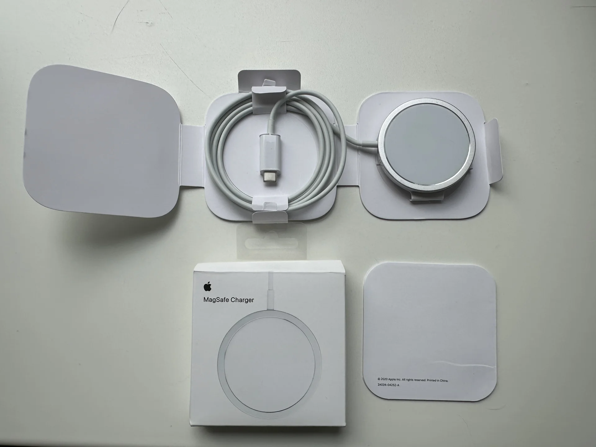 apple MagSafe charger - миниатюра 4