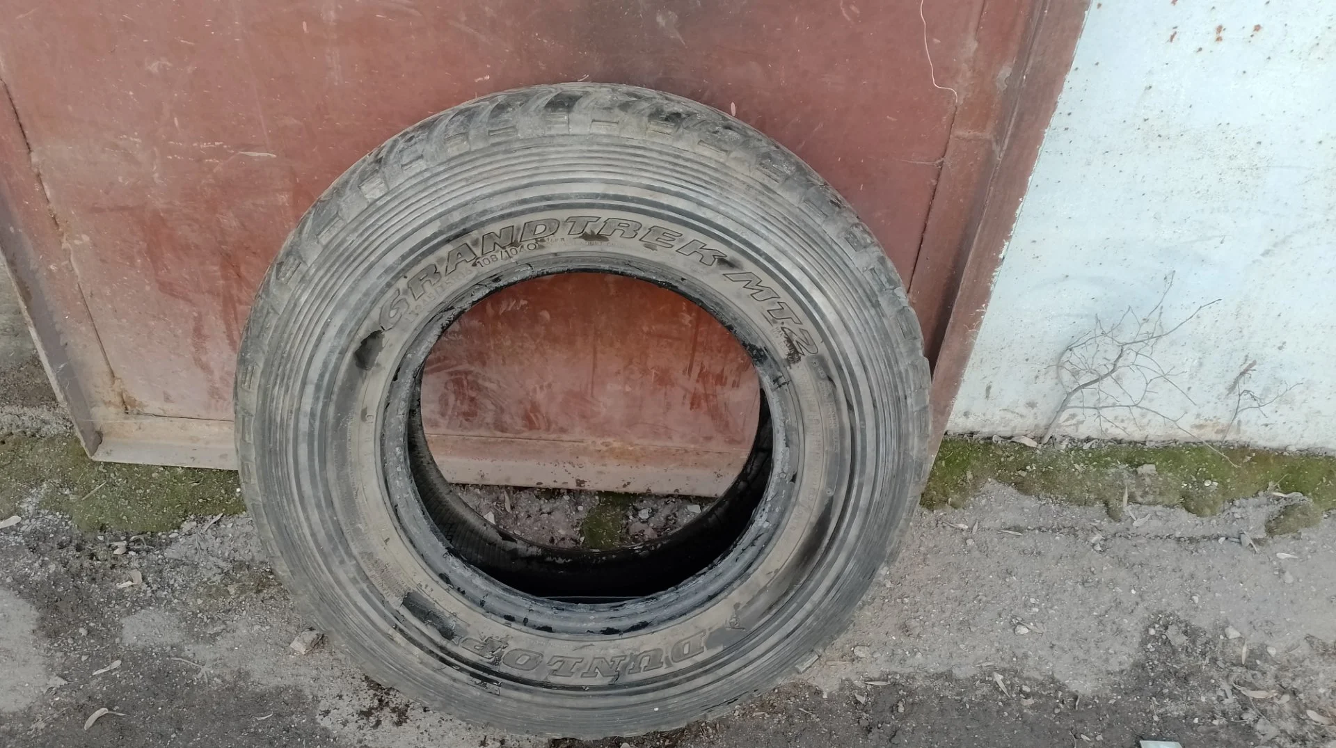 Dunlop Grandtrek mt2 245/75R16 б/у 1 шина - изображение 1