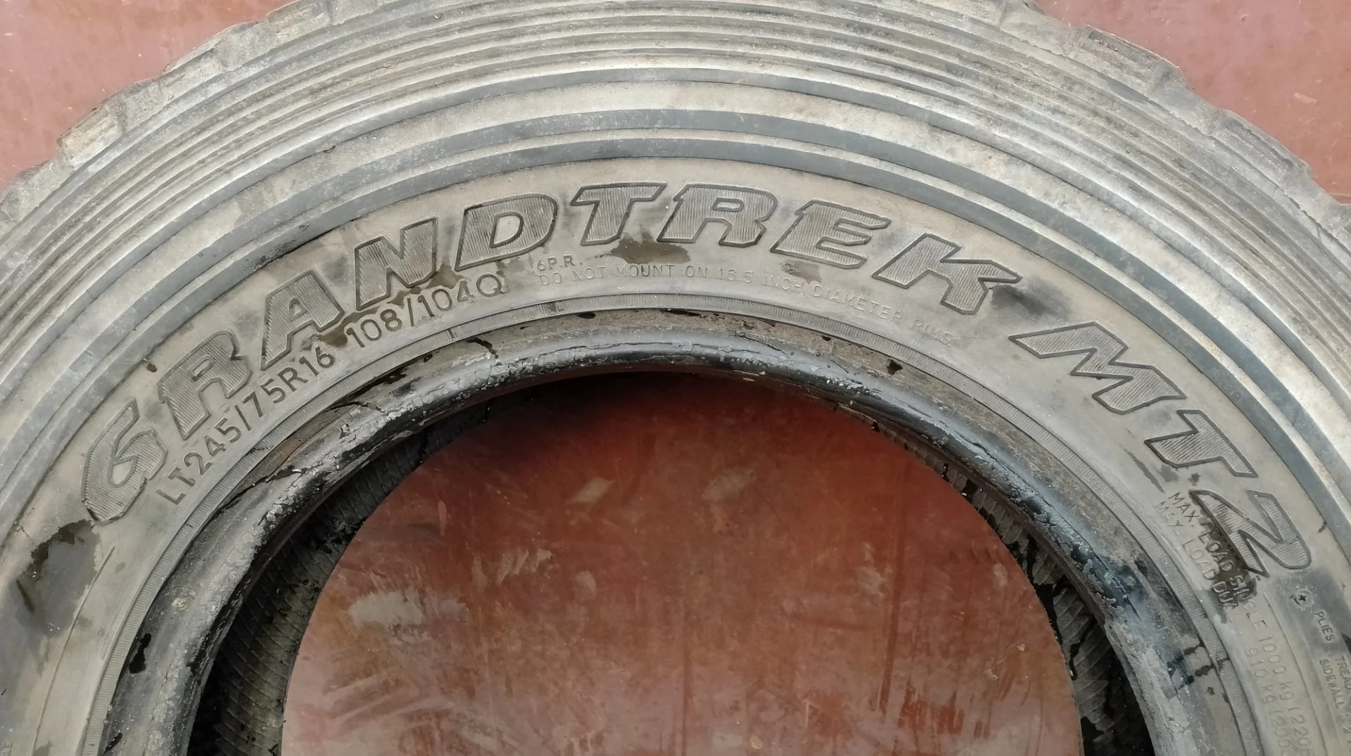 Dunlop Grandtrek mt2 245/75R16 б/у 1 шина - миниатюра 4