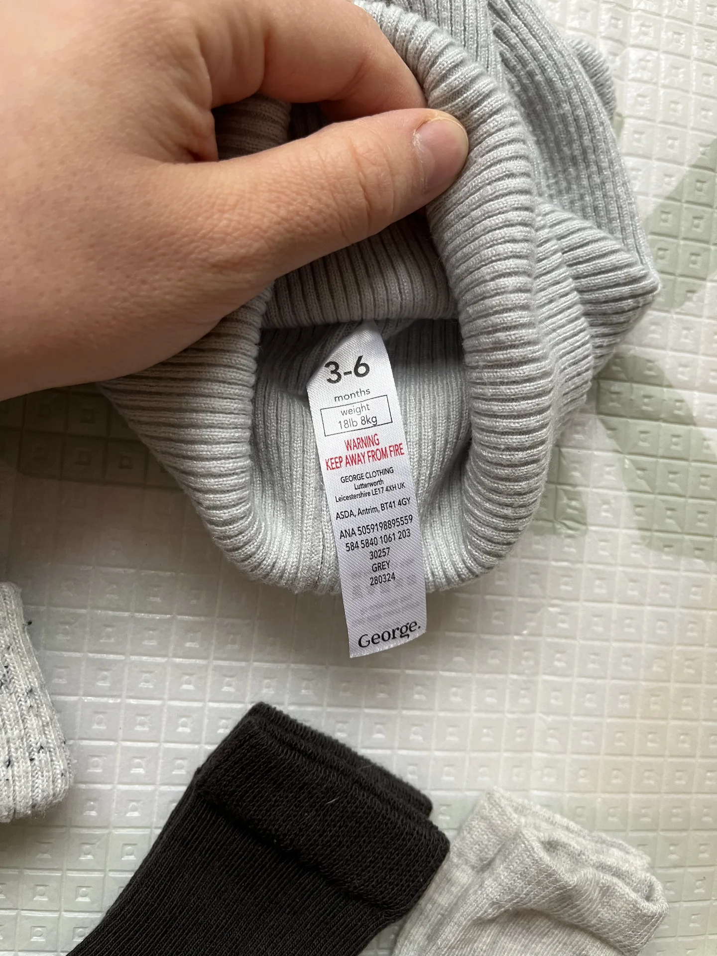 Детские вещи пакетом 68 (M&S, Disney, Benetton) - миниатюра 9