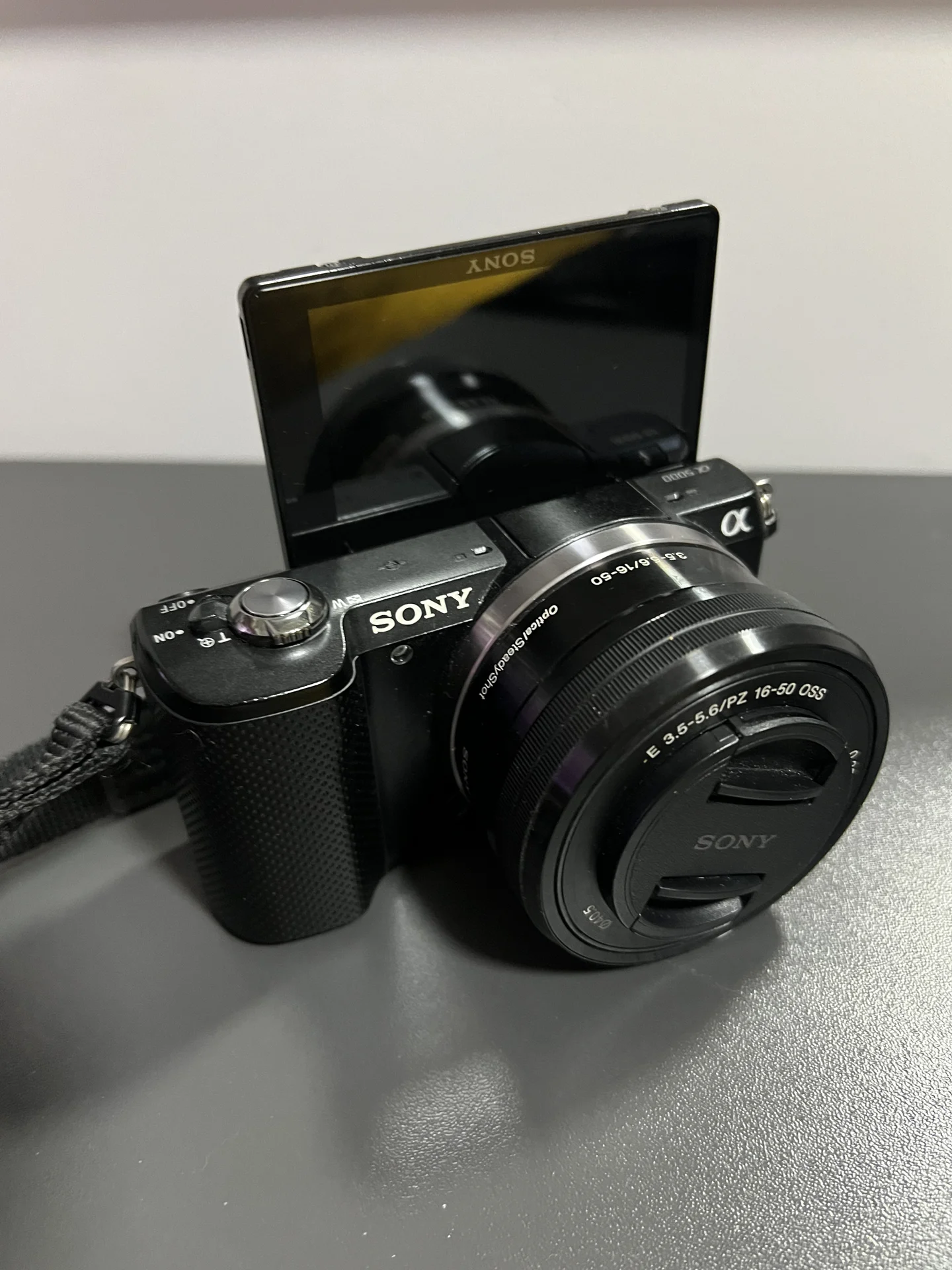 Sony ZV-E10 + объектив 16–50mm (kit) - миниатюра 6