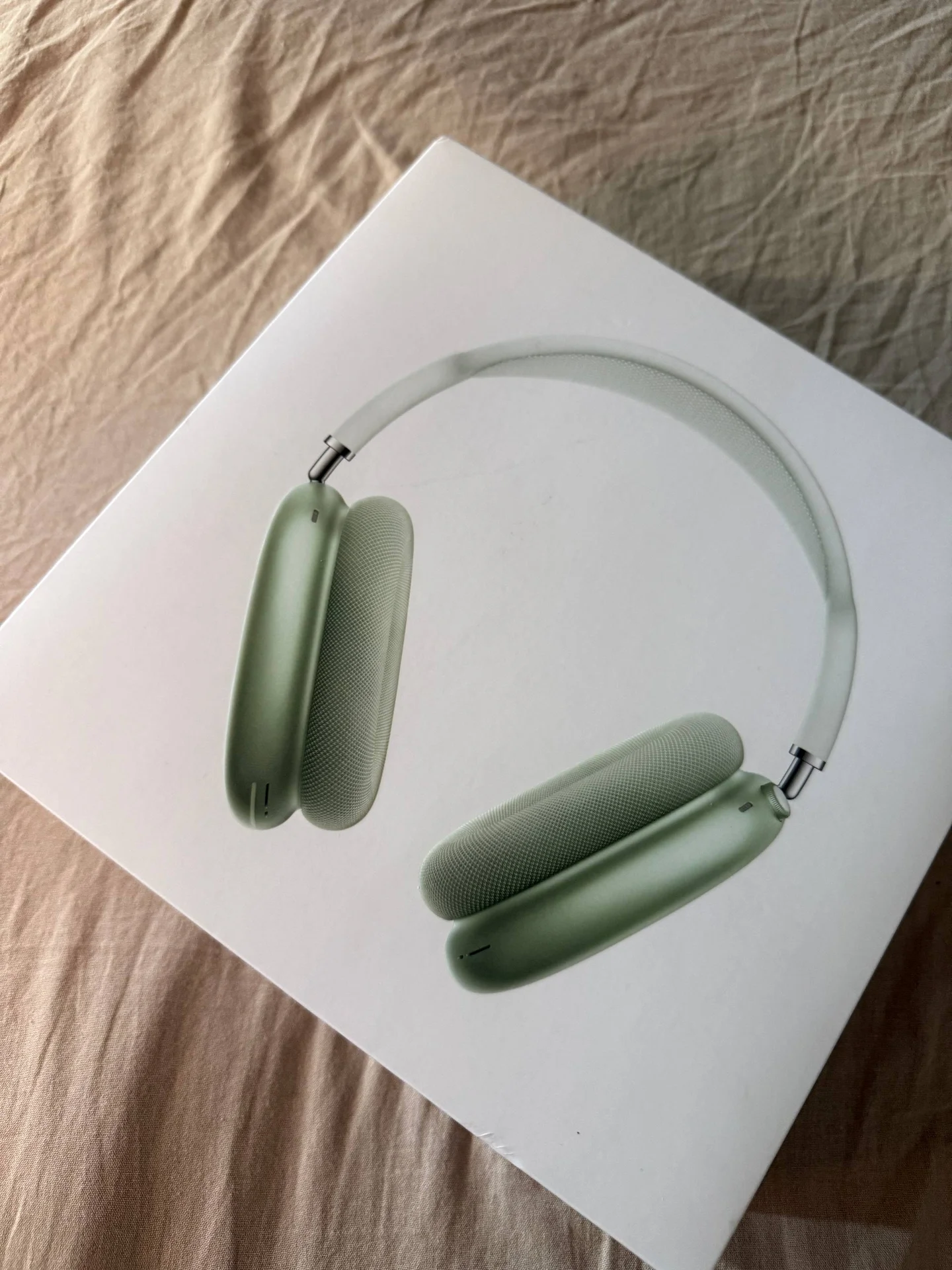 наушники Airpods max - миниатюра 3