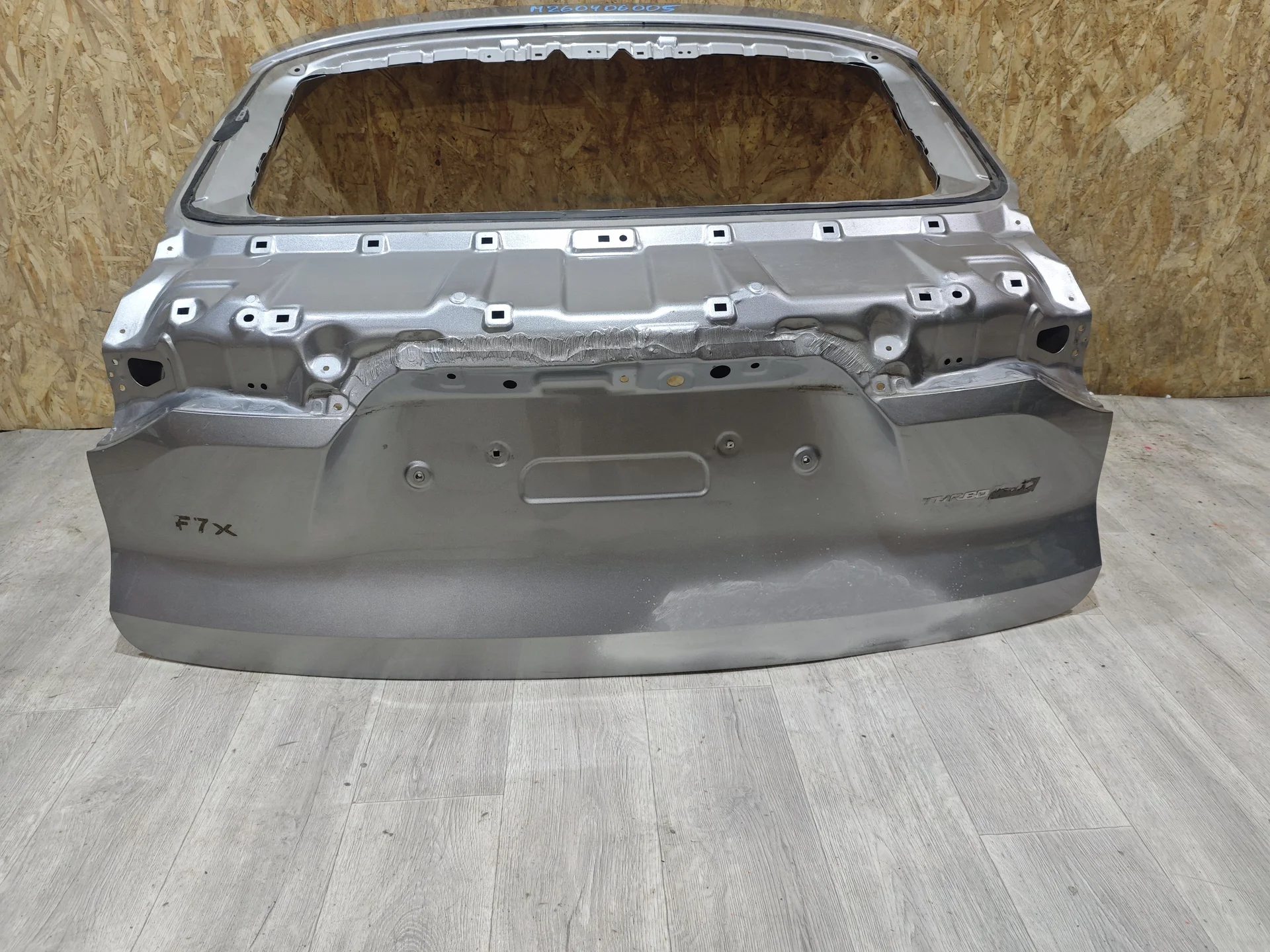 Дверь багажника Haval F7X - миниатюра 2