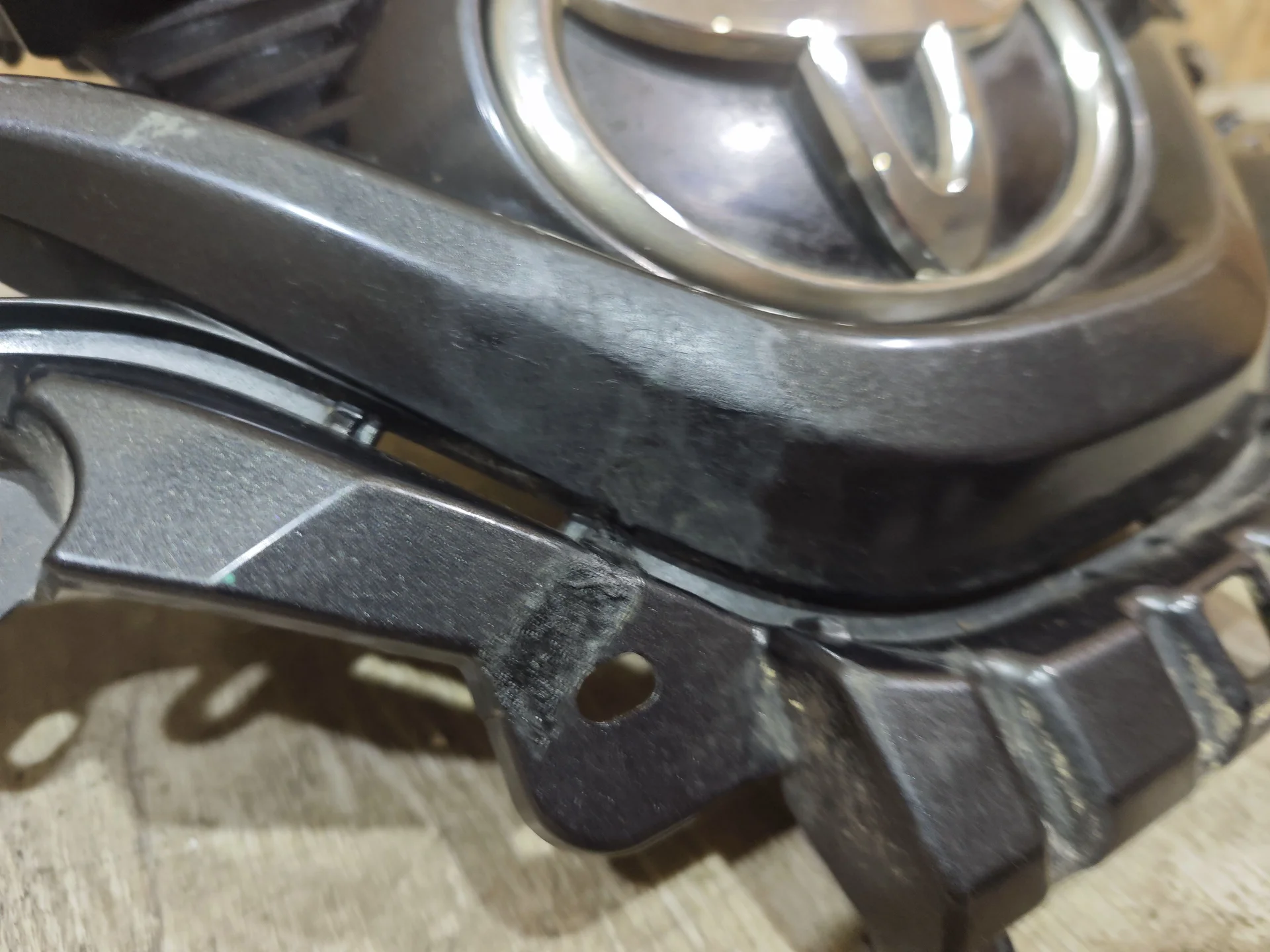 Решетка радиатора Toyota Camry V70 - миниатюра 4