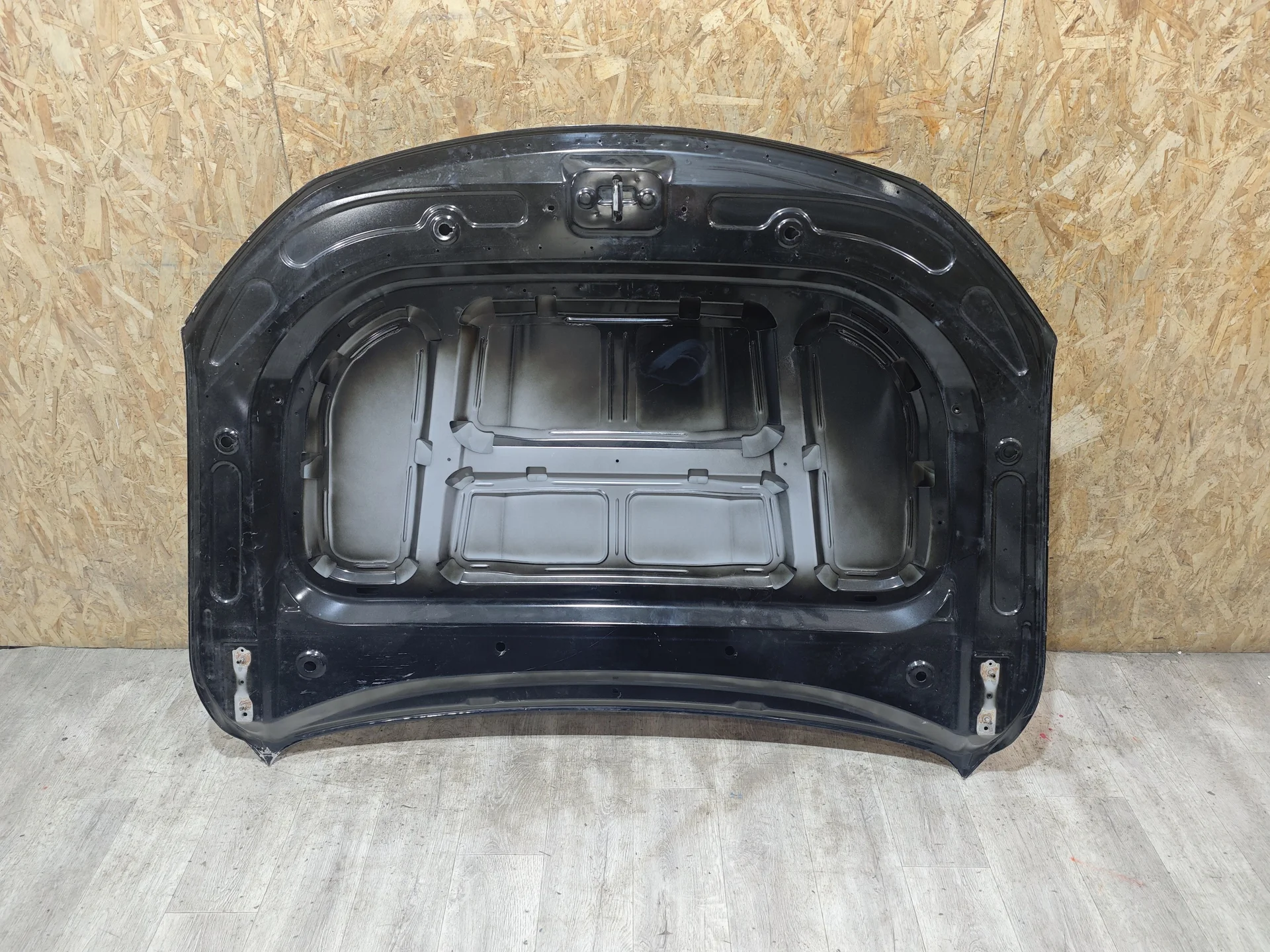Капот Geely Tugella - миниатюра 13