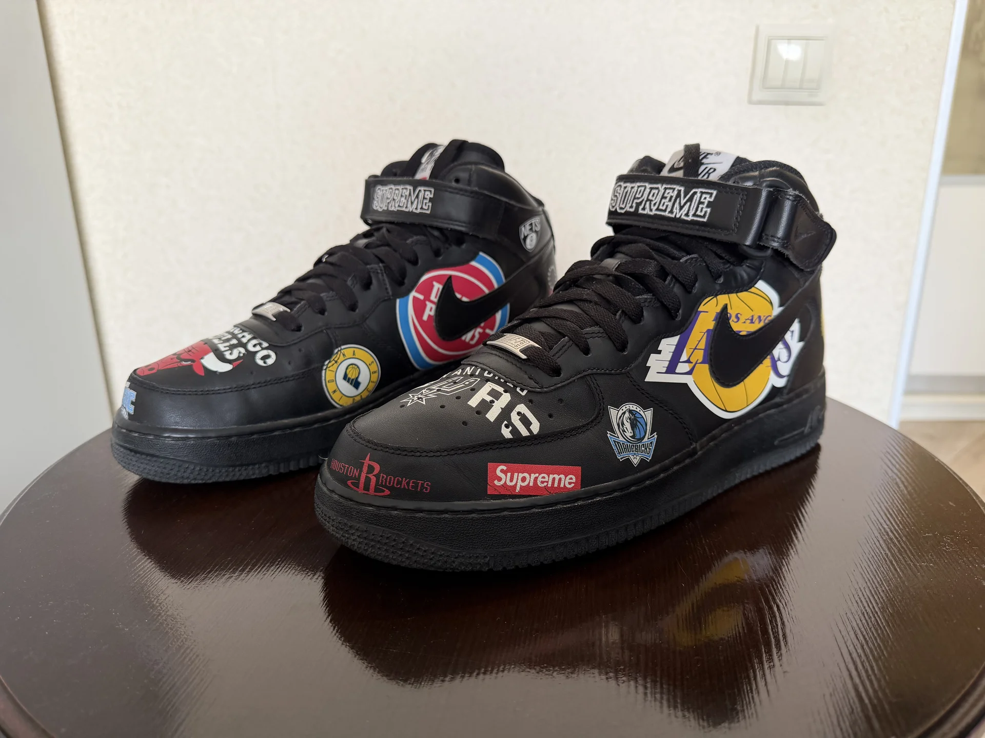 Nike Air Force 1 Mid x Supreme x NBA - изображение 1