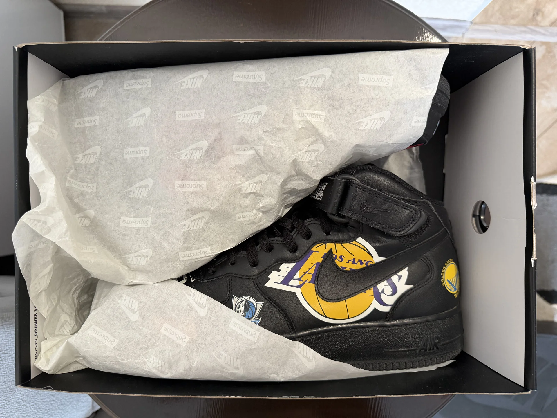 Nike Air Force 1 Mid x Supreme x NBA - миниатюра 6