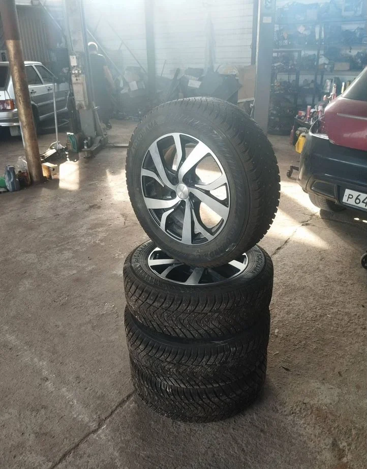 Колеса с дисками 215/60/16 зимние шипы (Subaru XV) - изображение 1