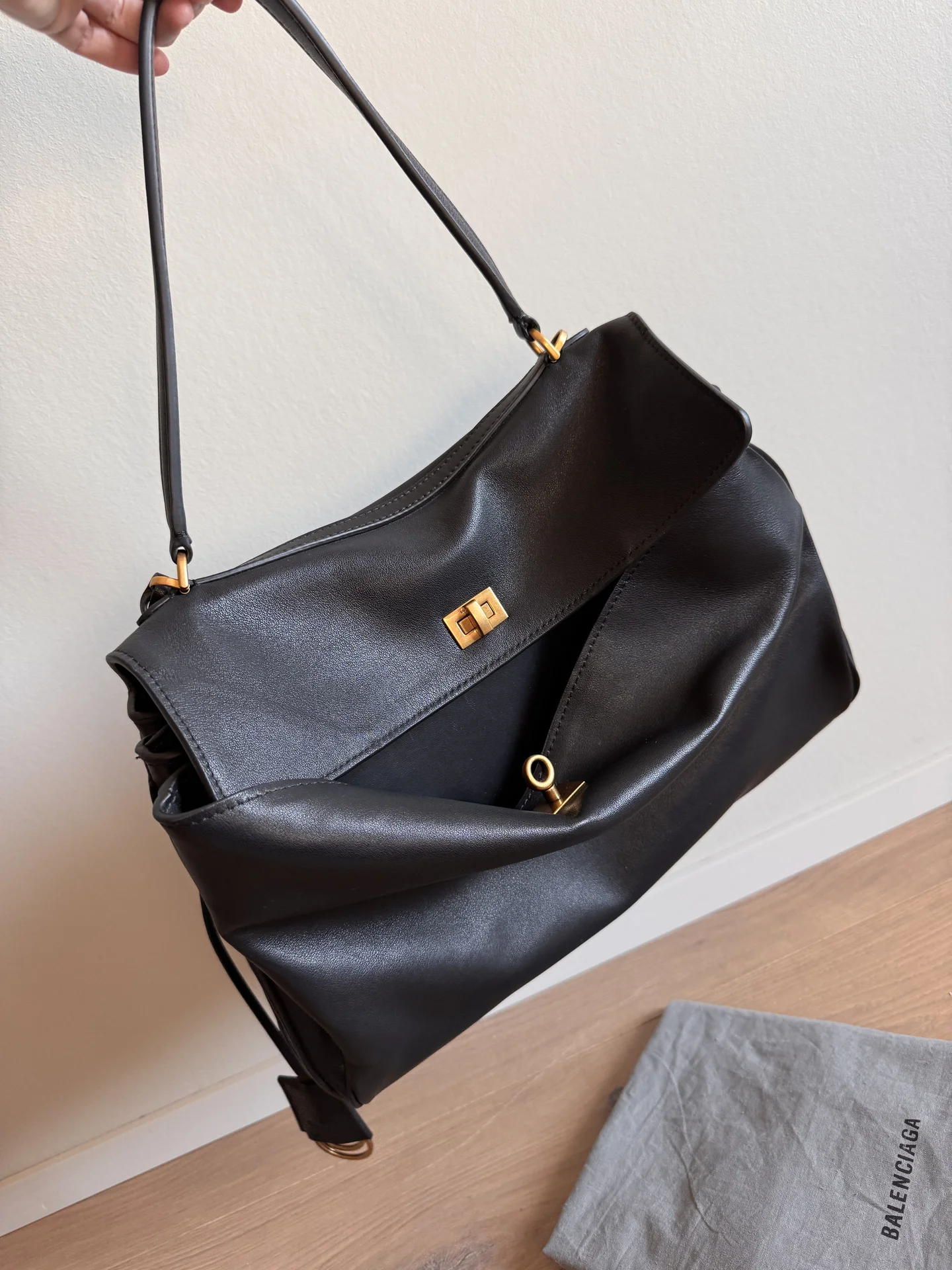 Сумка BALENCIAGA rodeo medium - миниатюра 3
