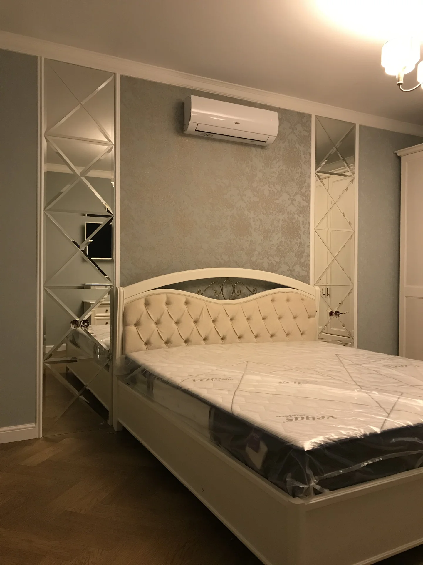Зеркальное пано с фацетом - миниатюра 3