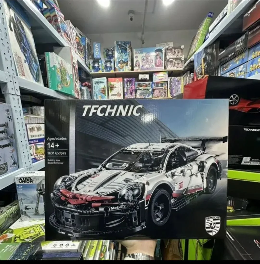 Конструктор Porsche 911 Technic - изображение 1