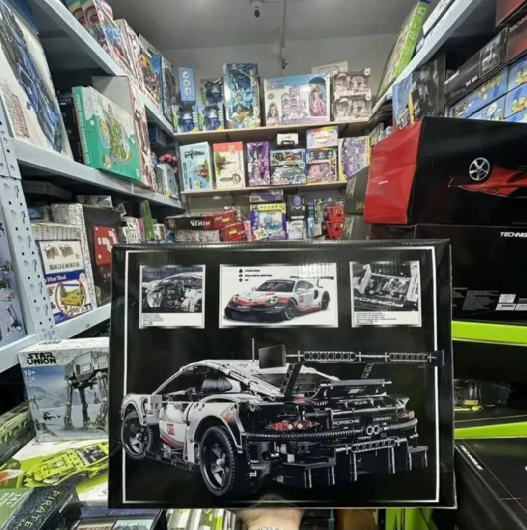 Конструктор Porsche 911 Technic - миниатюра 4