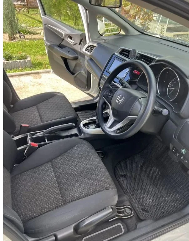 Honda Fit G L Package - миниатюра 10