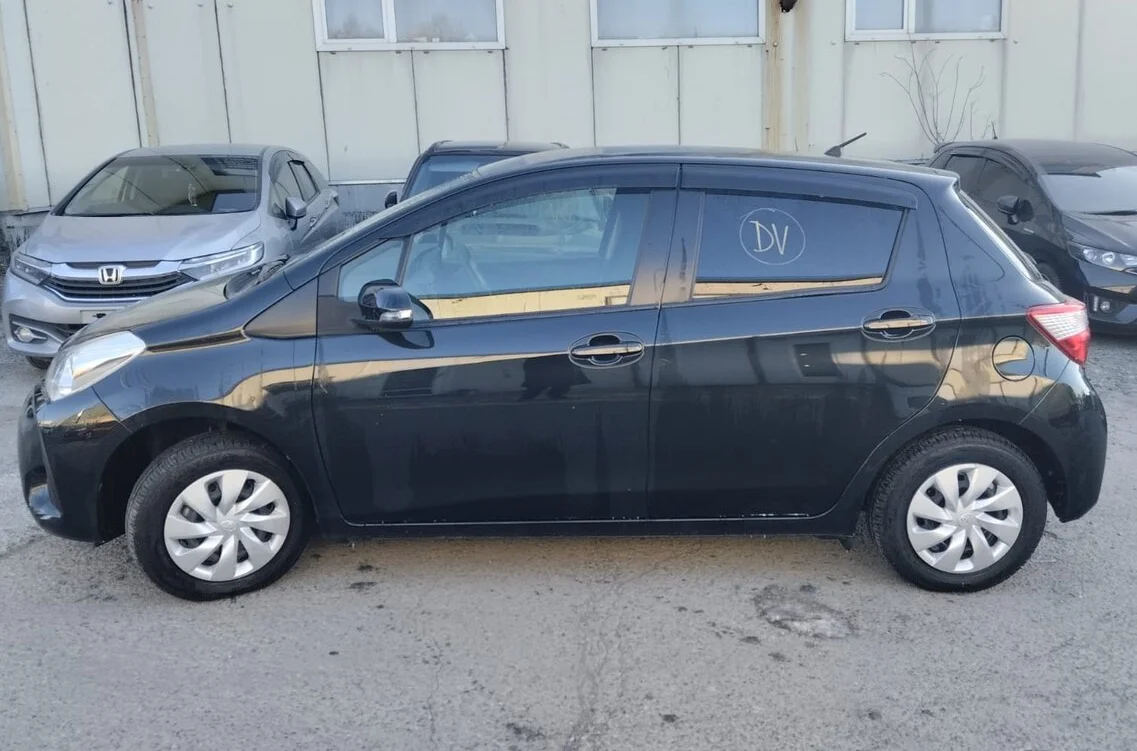 Toyota Vitz - миниатюра 6