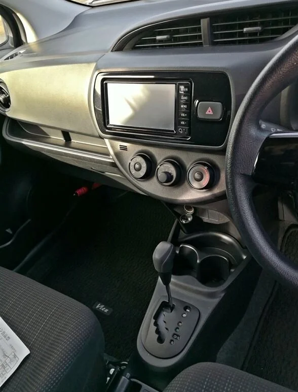 Toyota Vitz - миниатюра 19