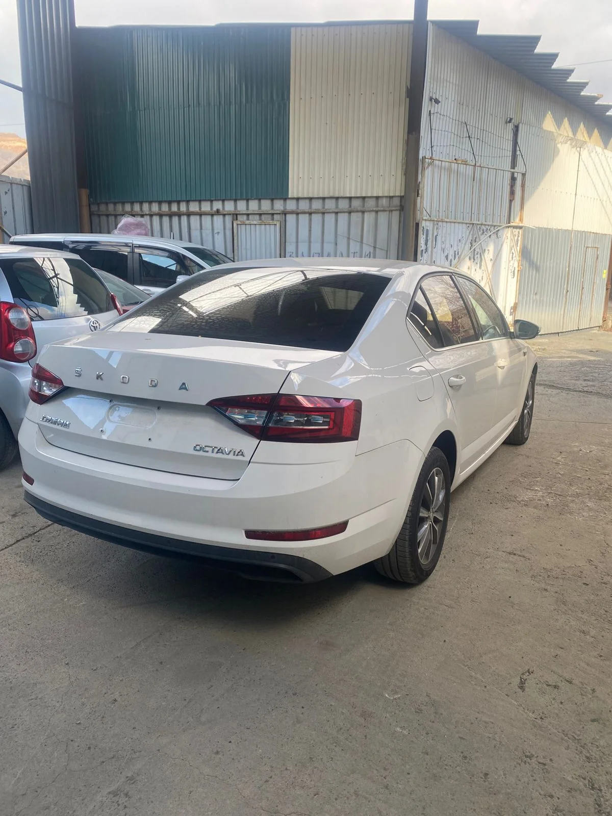 Skoda octavia - один из лучших европейских лифтбеков - миниатюра 4