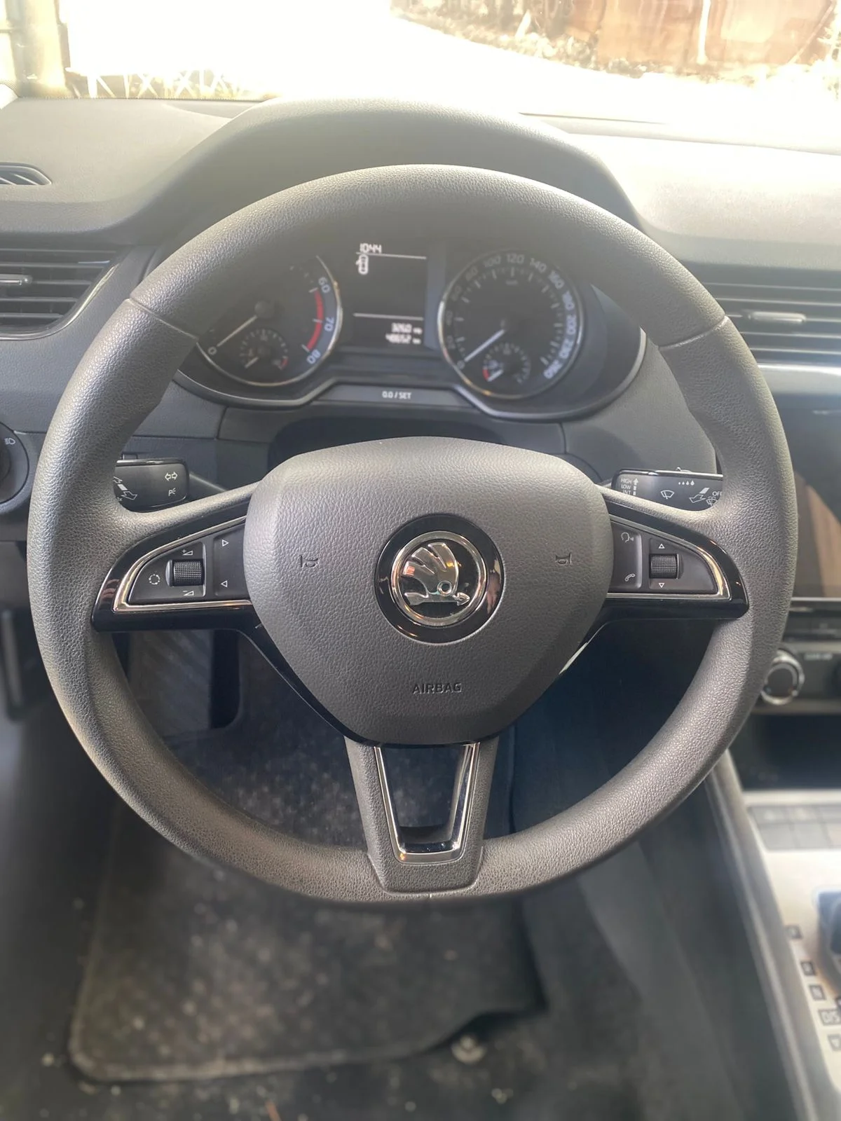 Skoda octavia - один из лучших европейских лифтбеков - миниатюра 10