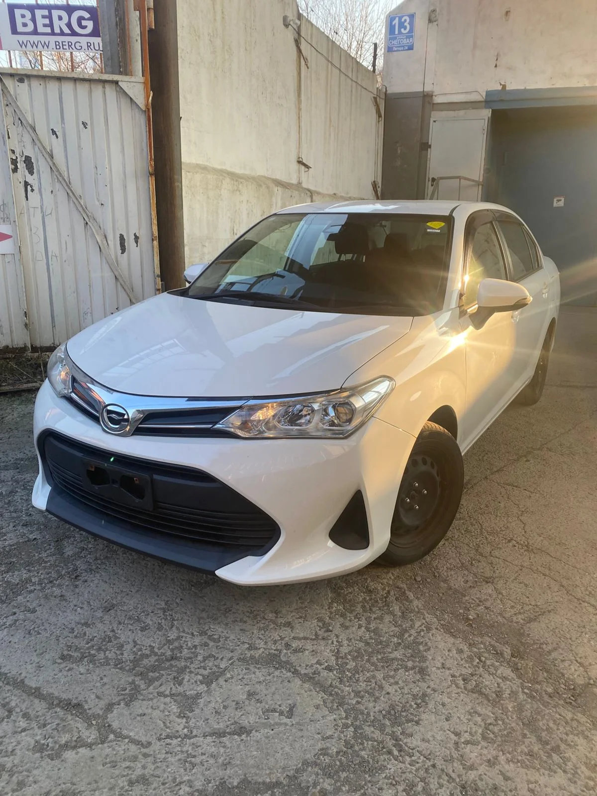 Toyota Corolla Axio - надежный и экономичный - миниатюра 3