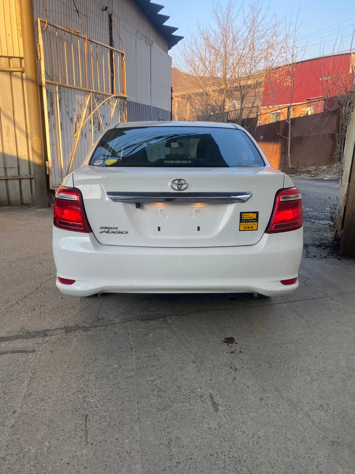 Toyota Corolla Axio - надежный и экономичный - миниатюра 6