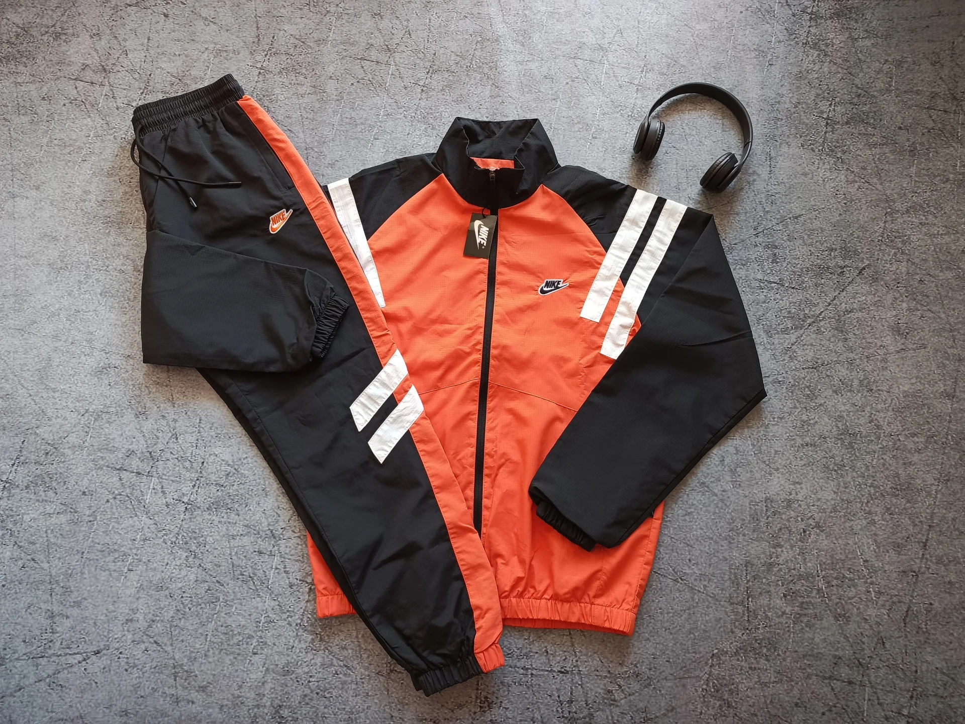 Спортивный костюм Nike - миниатюра 3