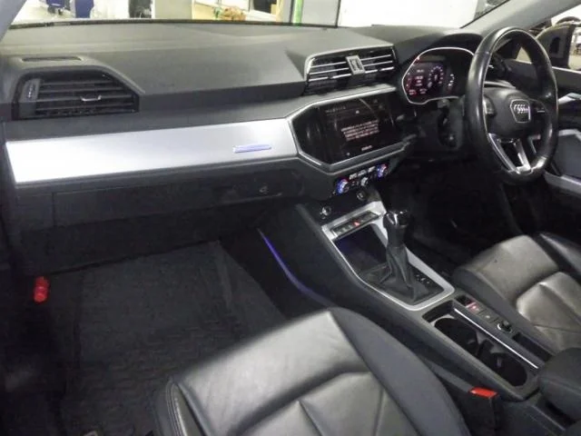 Audi Q3 1.5л 150 л.с. - миниатюра 10