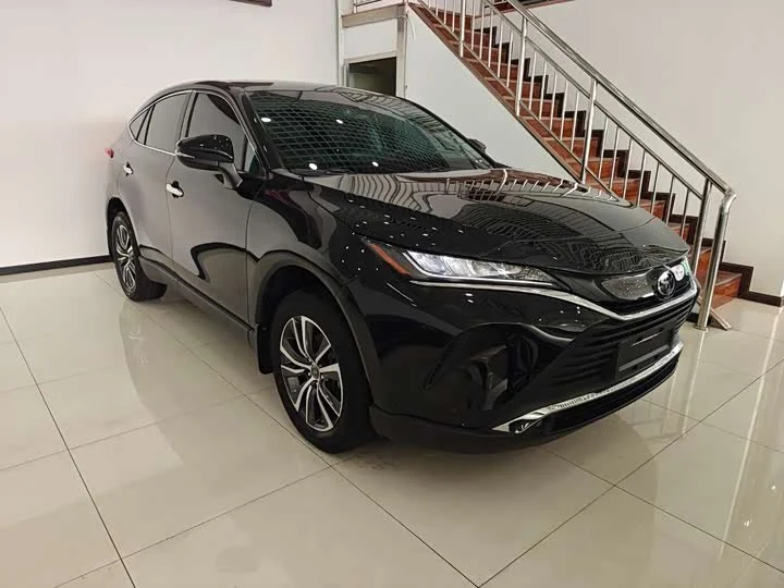 Toyota Harrier 2023 г. 2.0л 171 л.с. - миниатюра 2