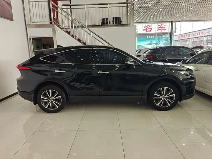 Toyota Harrier 2023 г. 2.0л 171 л.с. - миниатюра 3