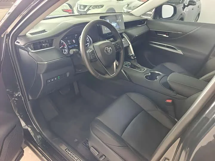 Toyota Harrier 2023 г. 2.0л 171 л.с. - миниатюра 6