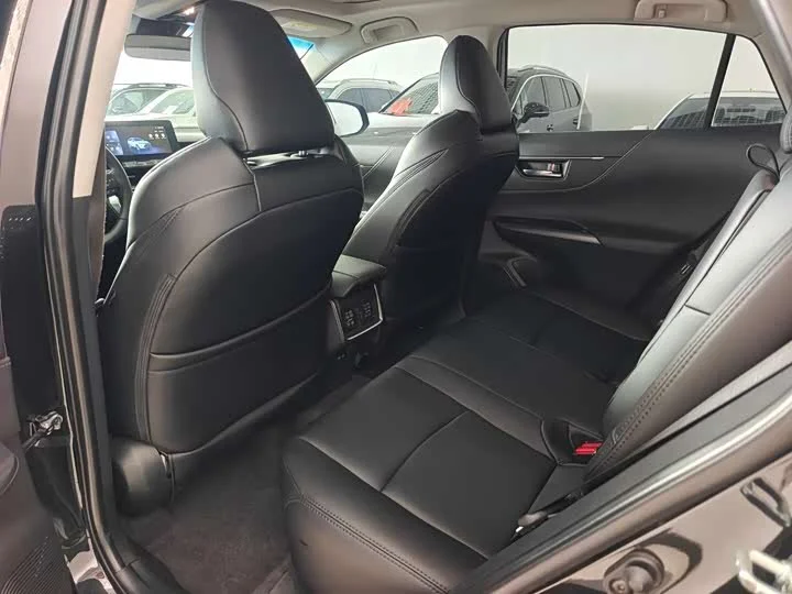 Toyota Harrier 2023 г. 2.0л 171 л.с. - миниатюра 7
