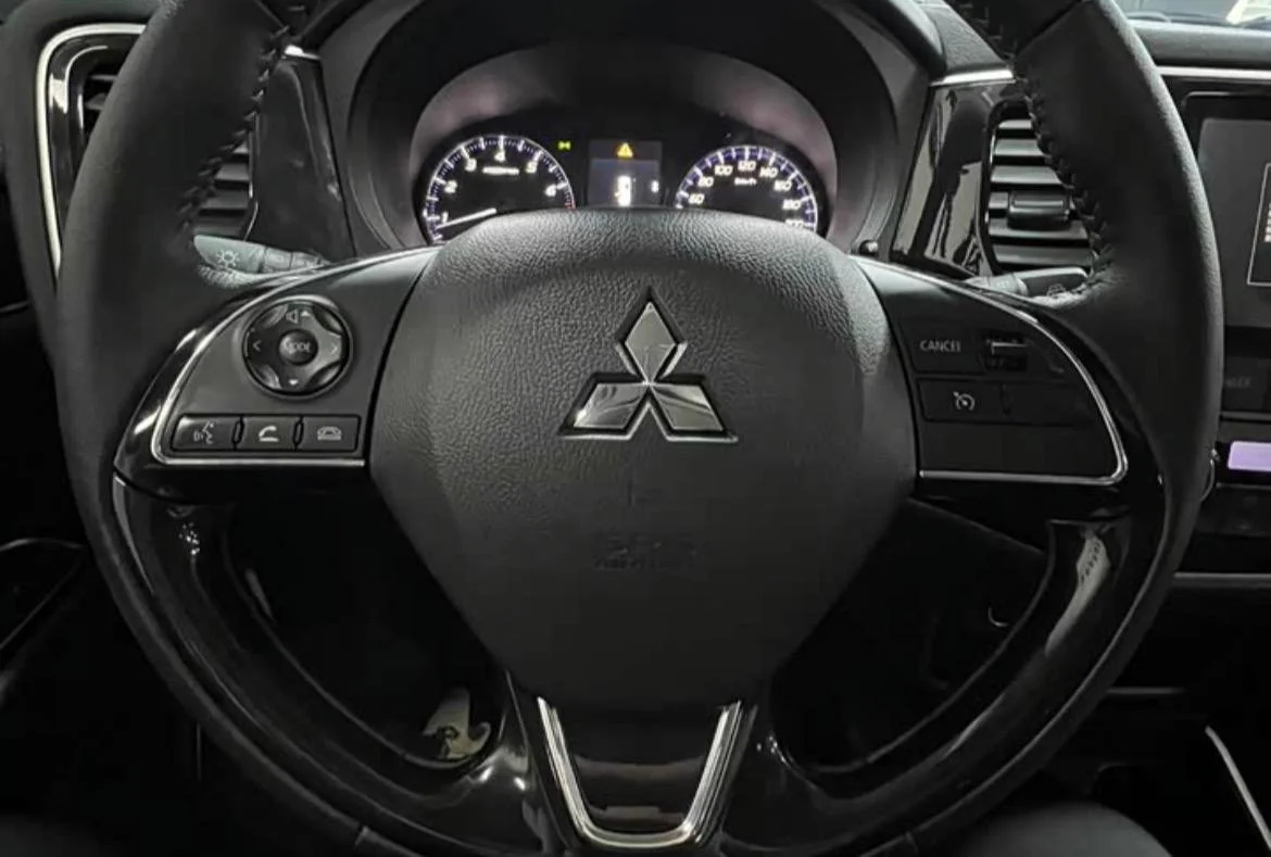 Mitsubishi Outlander 2021 г. - миниатюра 10