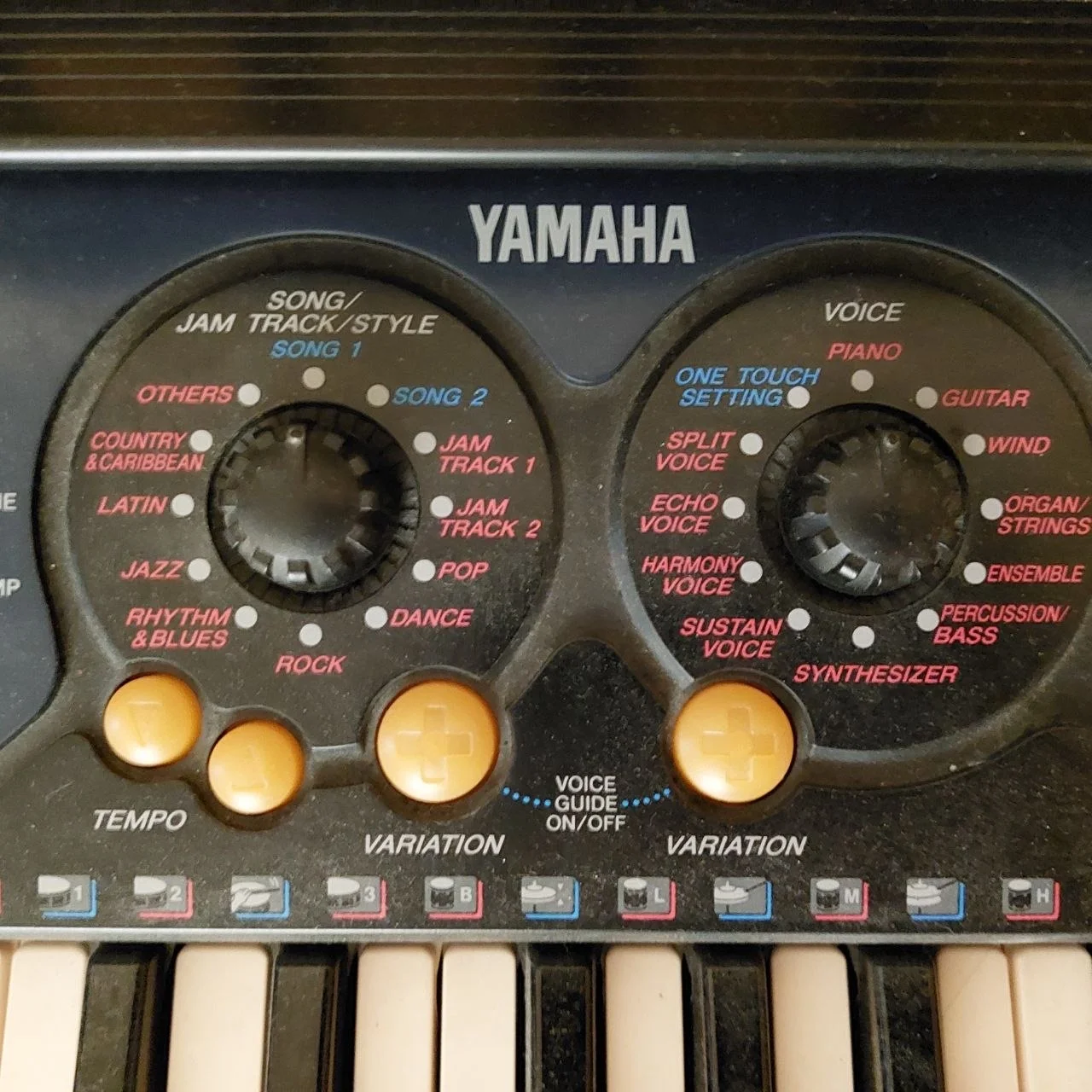 Винтажный синтезатор YAMAHA-PSR-130 - изображение 1