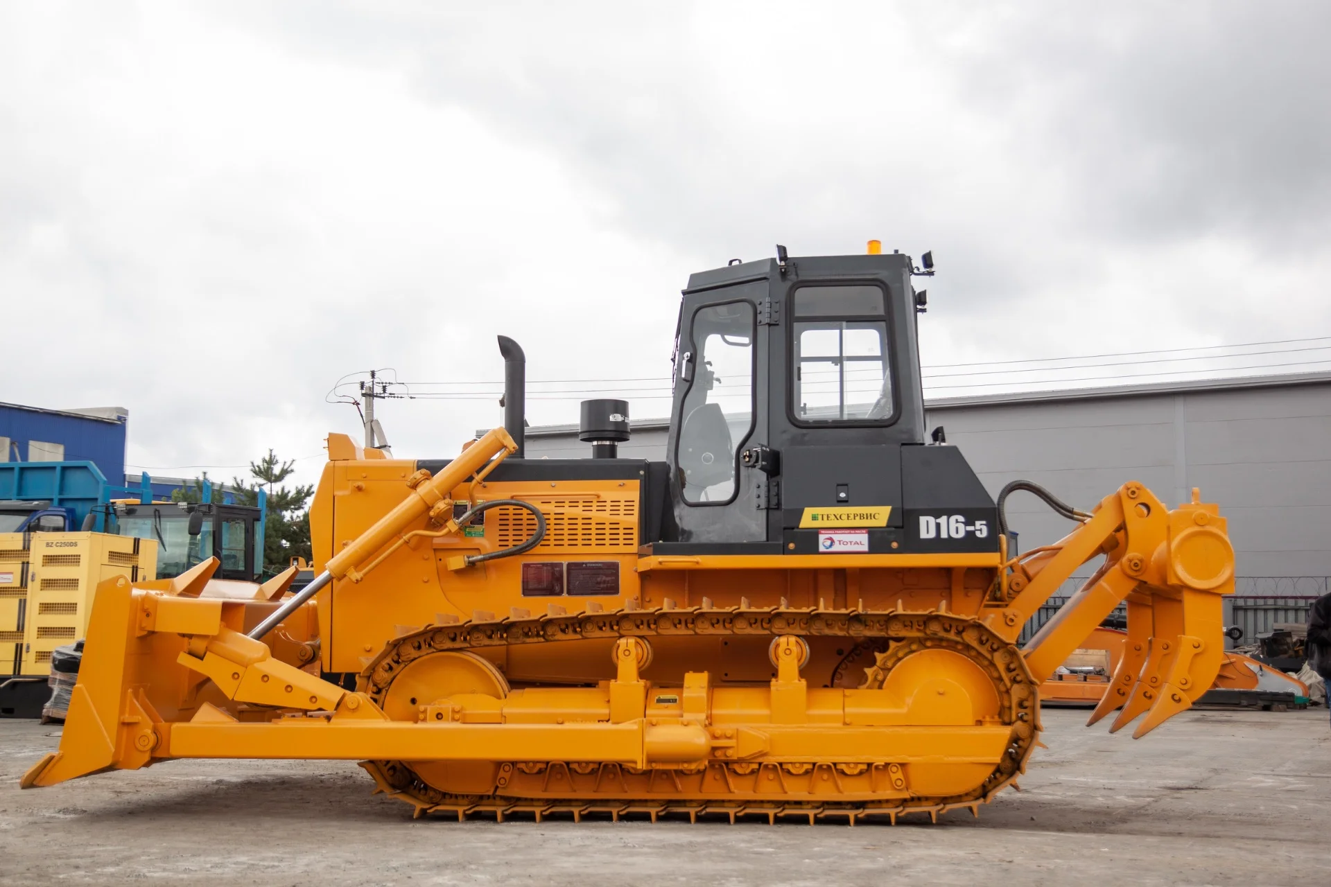 Гусеничный бульдозер BEEZONE D16-5E - миниатюра 3