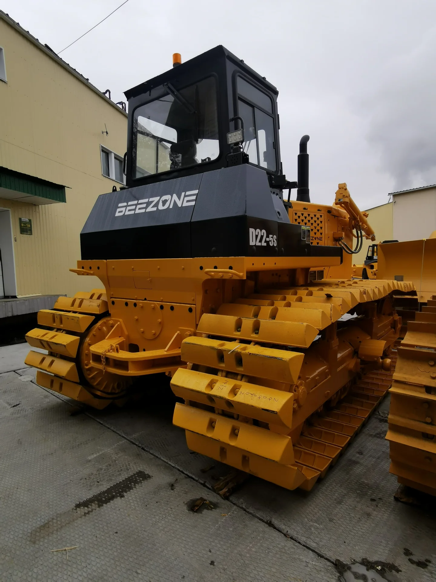 Бульдозер гусеничный болотоход BEEZONE D26-5S - миниатюра 8