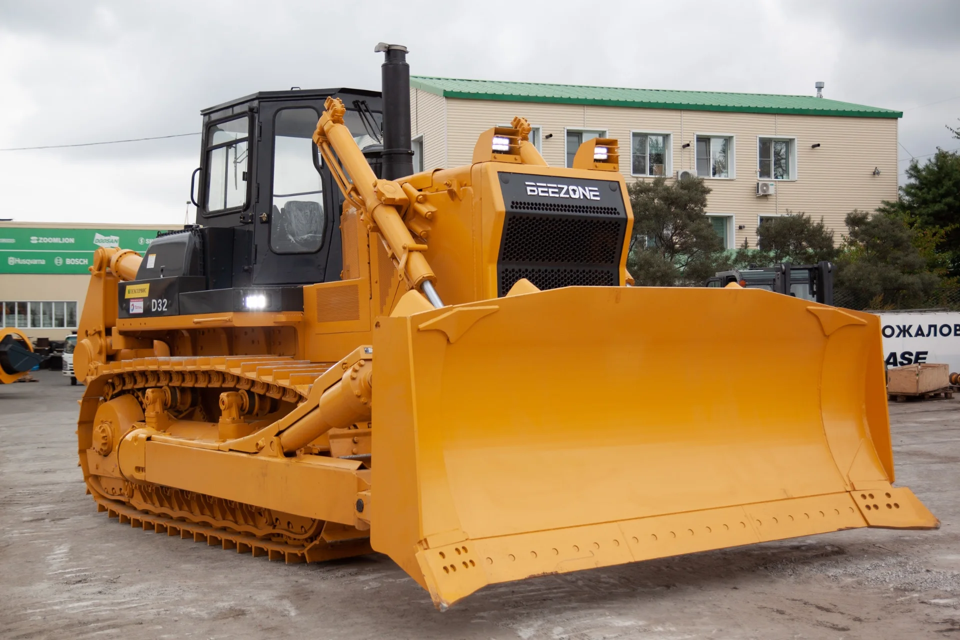 Бульдозер гусеничный BEEZONE D32-5 - миниатюра 2
