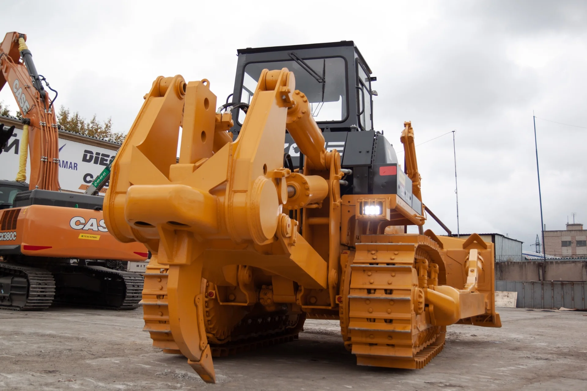 Бульдозер гусеничный BEEZONE D32-5 - миниатюра 3