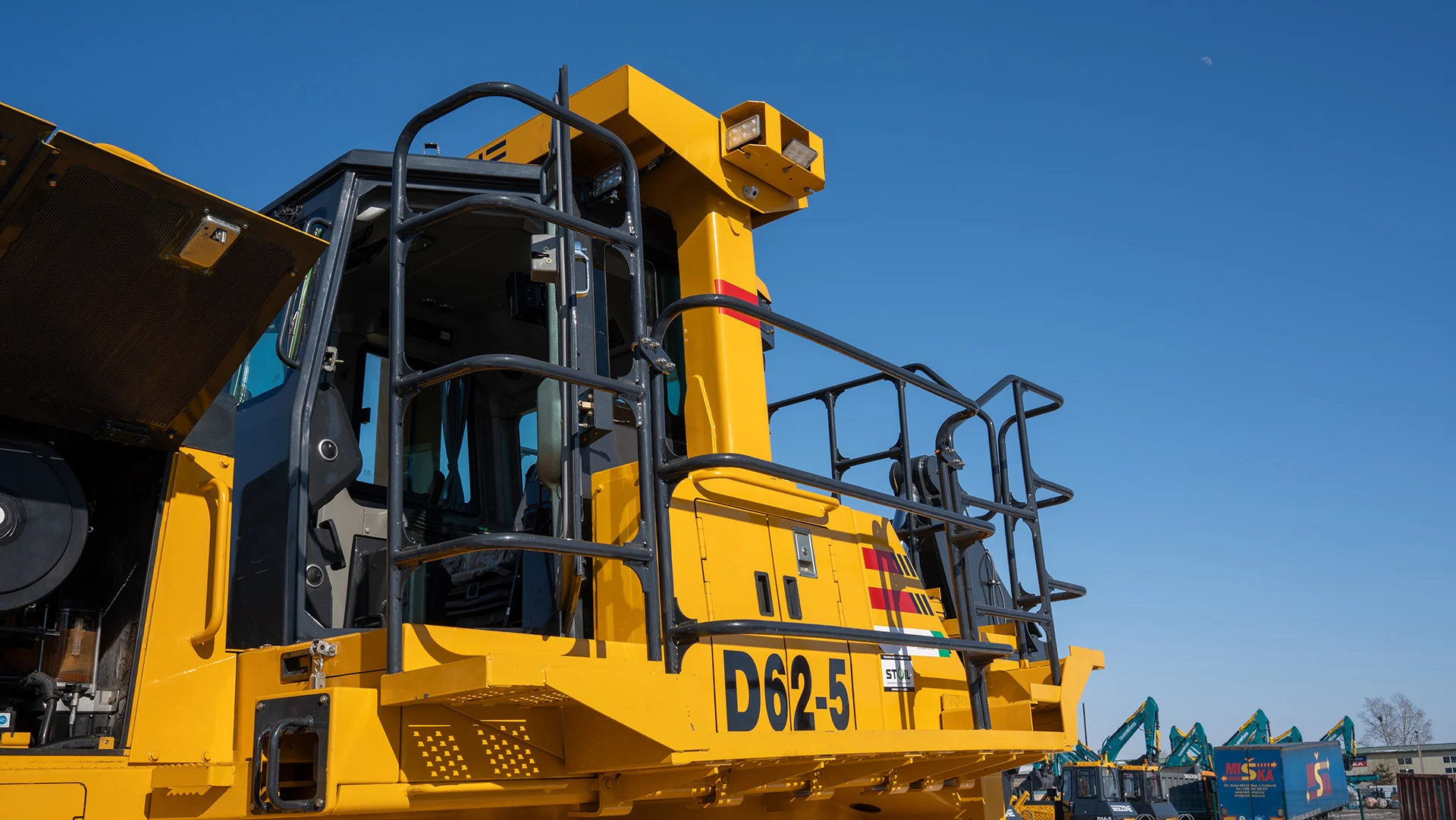 Бульдозер гусеничный BEEZONE D62-5 - миниатюра 6