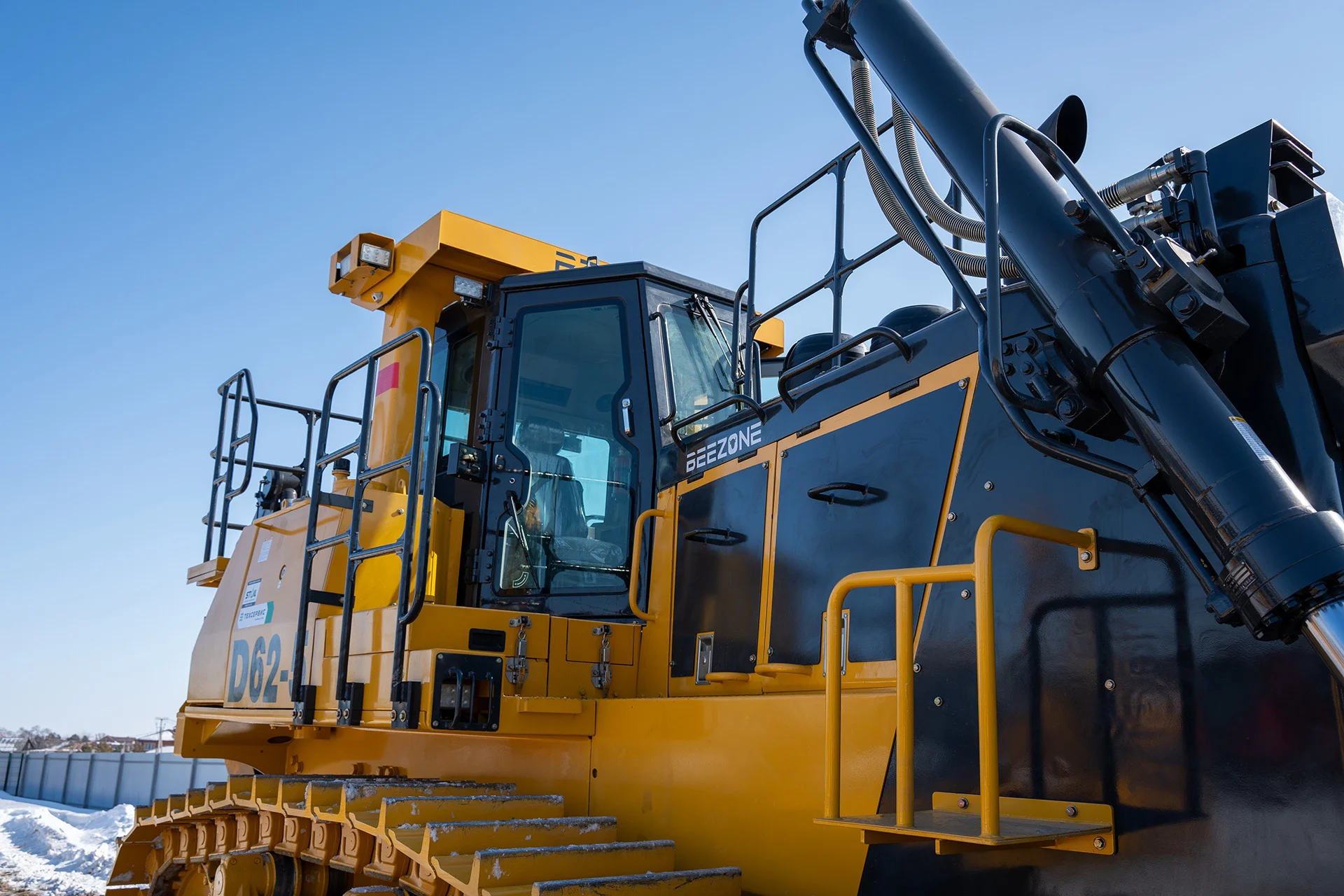 Бульдозер гусеничный BEEZONE D62-5 - миниатюра 19