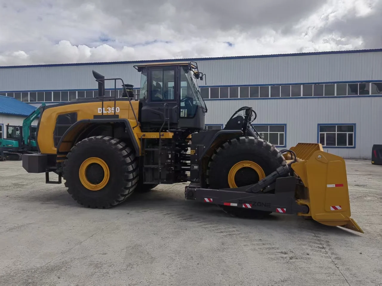 Бульдозер колёсный BEEZONE DL350 - миниатюра 2