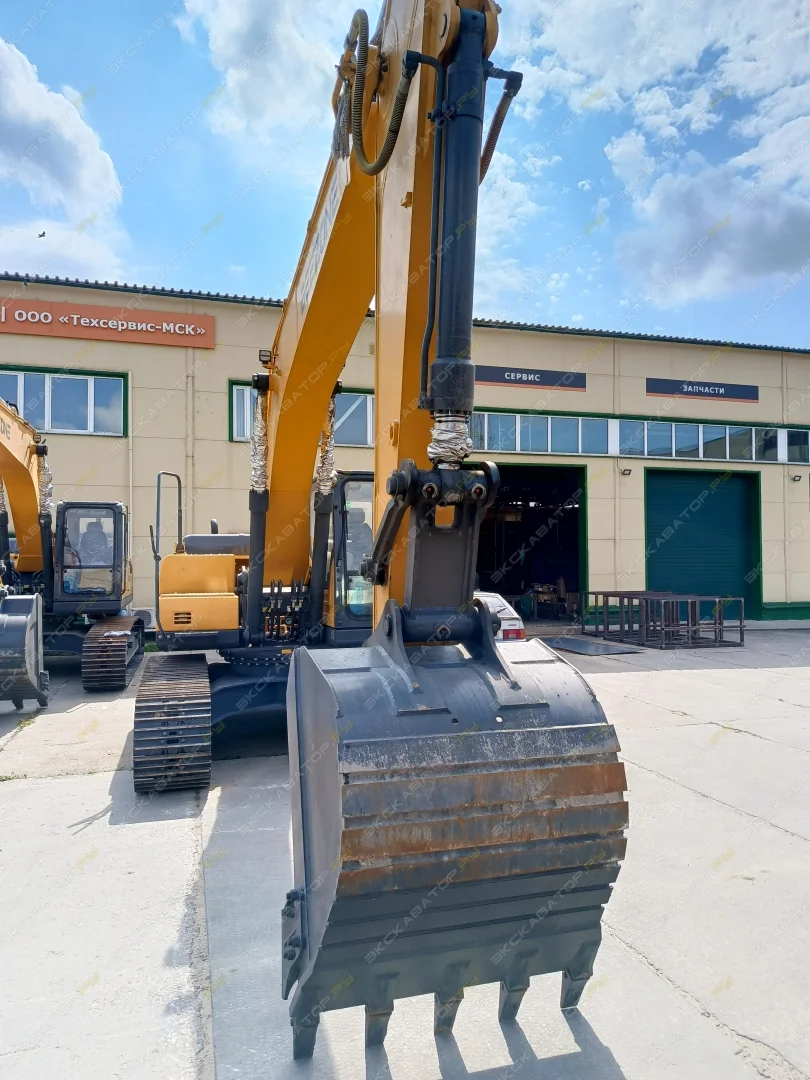 Экскаватор Beezone B250EW - миниатюра 3