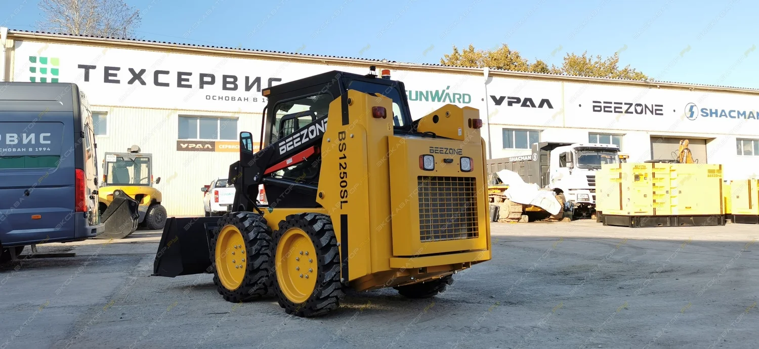 Мини-погрузчик Beezone BS1250SL - миниатюра 3