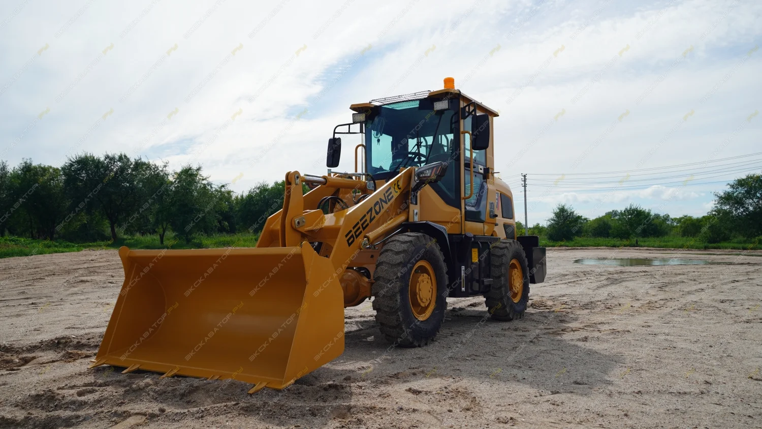 Фронтальный погрузчик Beezone B906T - миниатюра 3