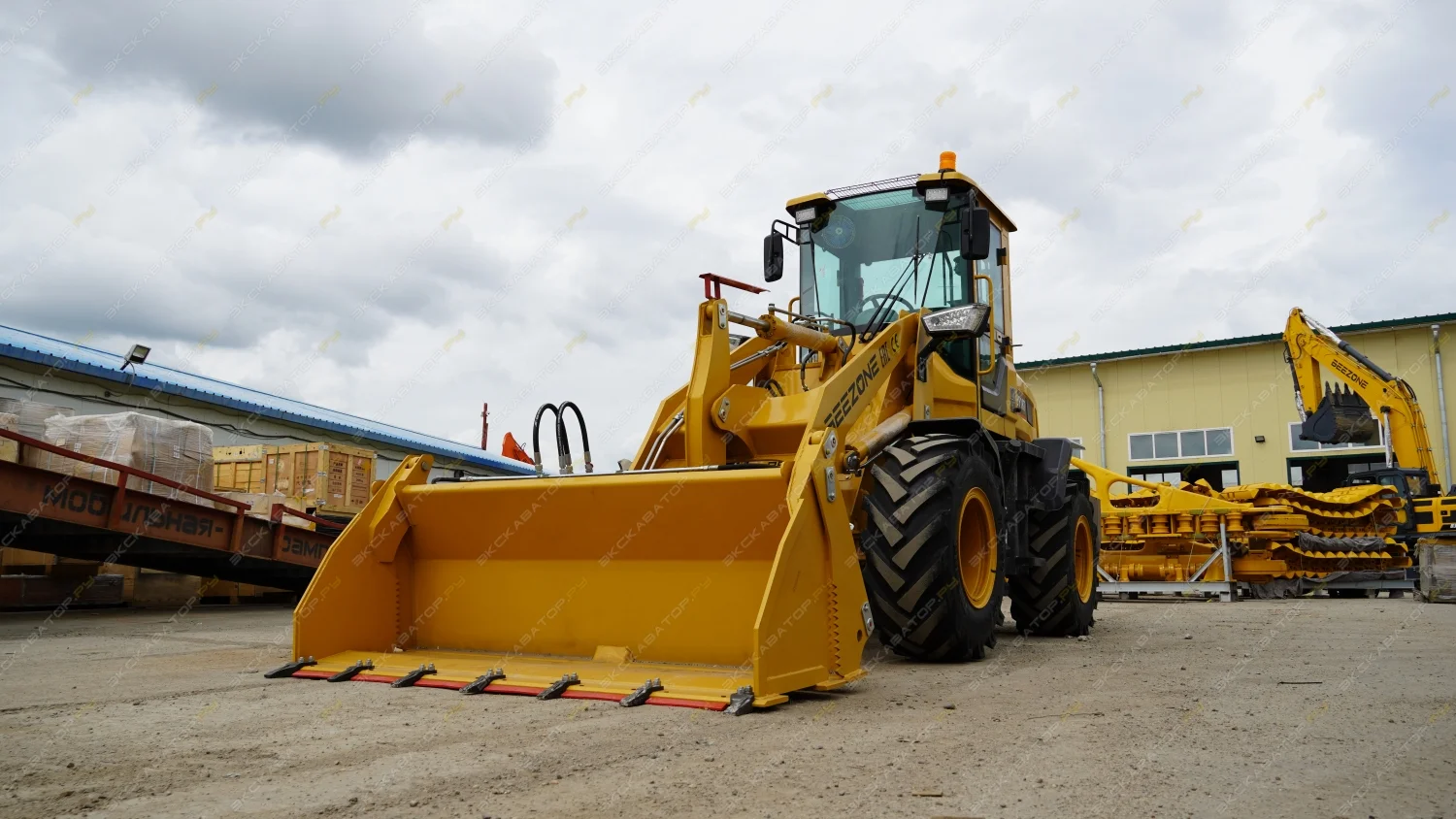 Фронтальный погрузчик Beezone B918TL - изображение 1