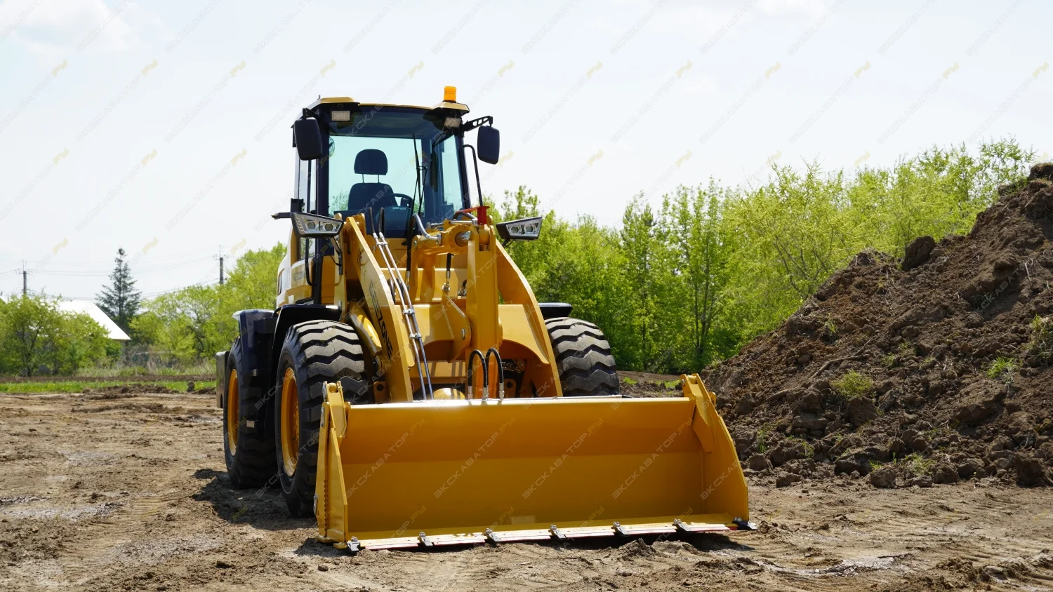 Фронтальный погрузчик Beezone B936GT - миниатюра 6