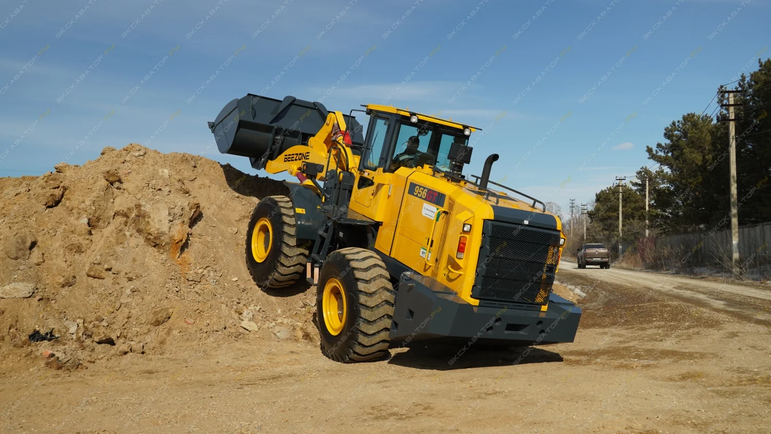 Фронтальный погрузчик Beezone B956GT - изображение 1
