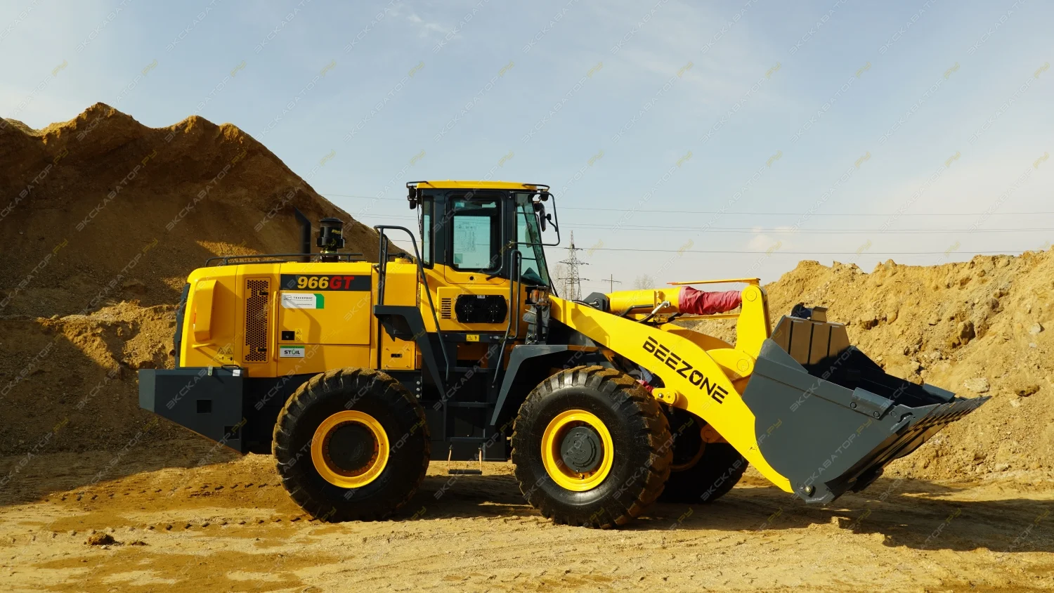 Фронтальный погрузчик Beezone B966GT
