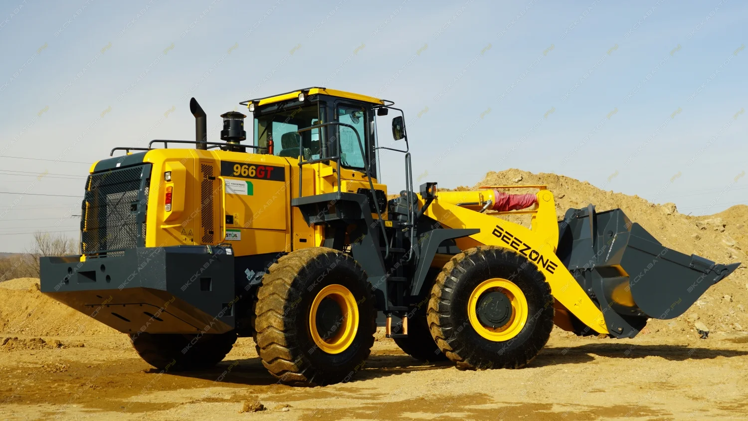 Фронтальный погрузчик Beezone B966GT - миниатюра 2