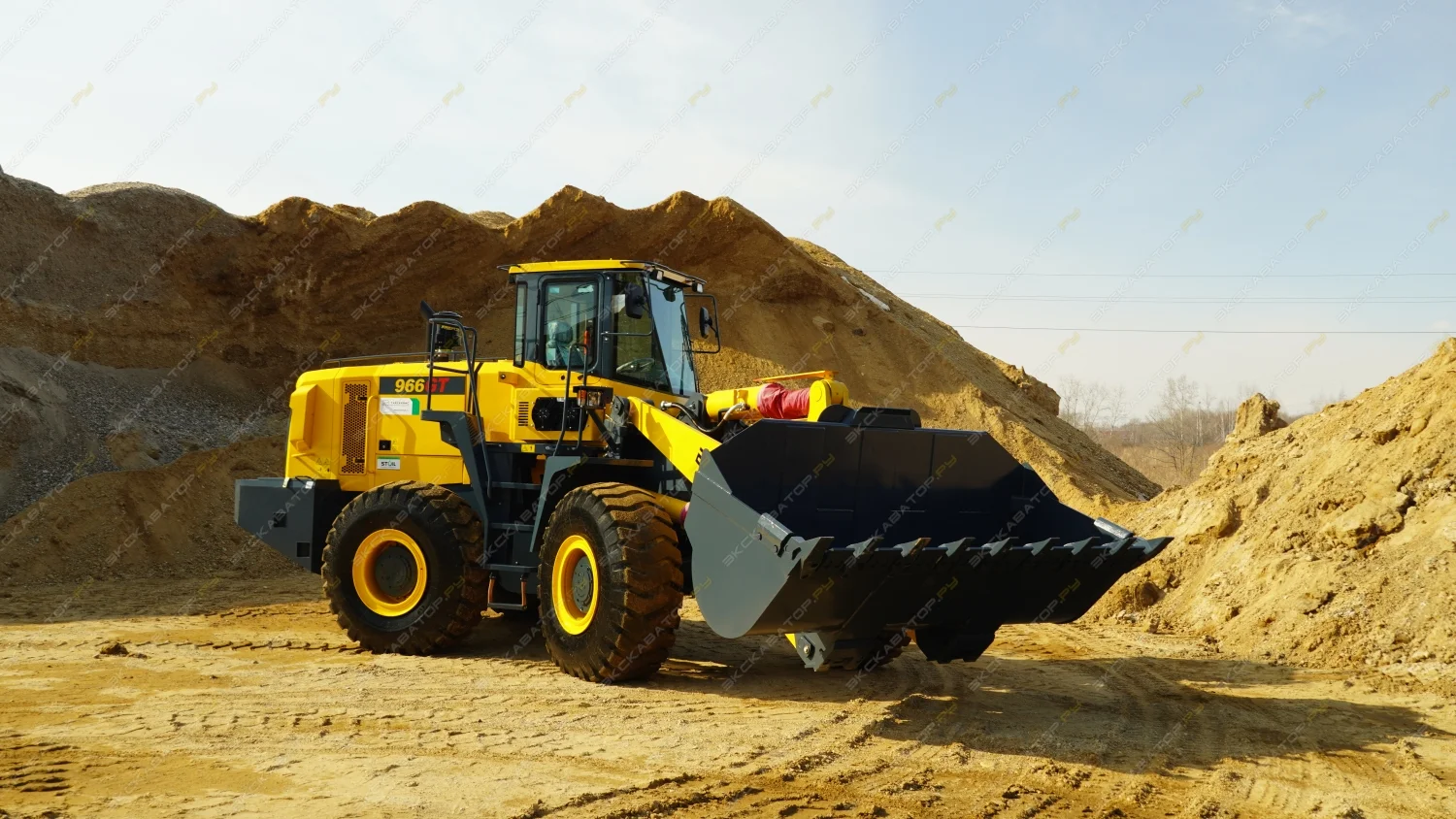 Фронтальный погрузчик Beezone B966GT - миниатюра 8