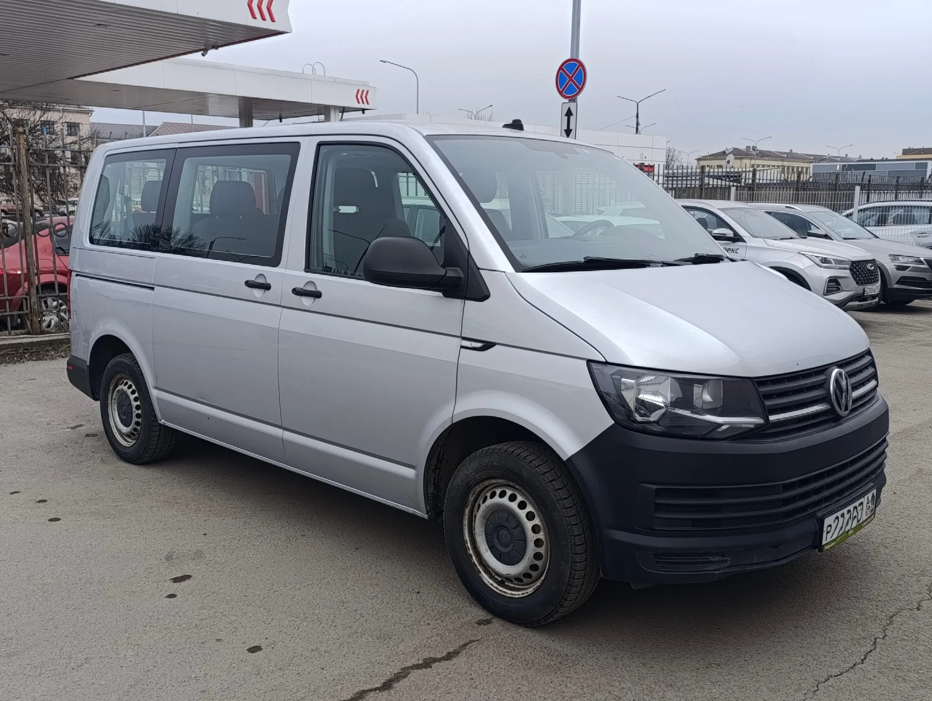 Volkswagen Caravelle в аренду без водителя в Санкт - миниатюра 2