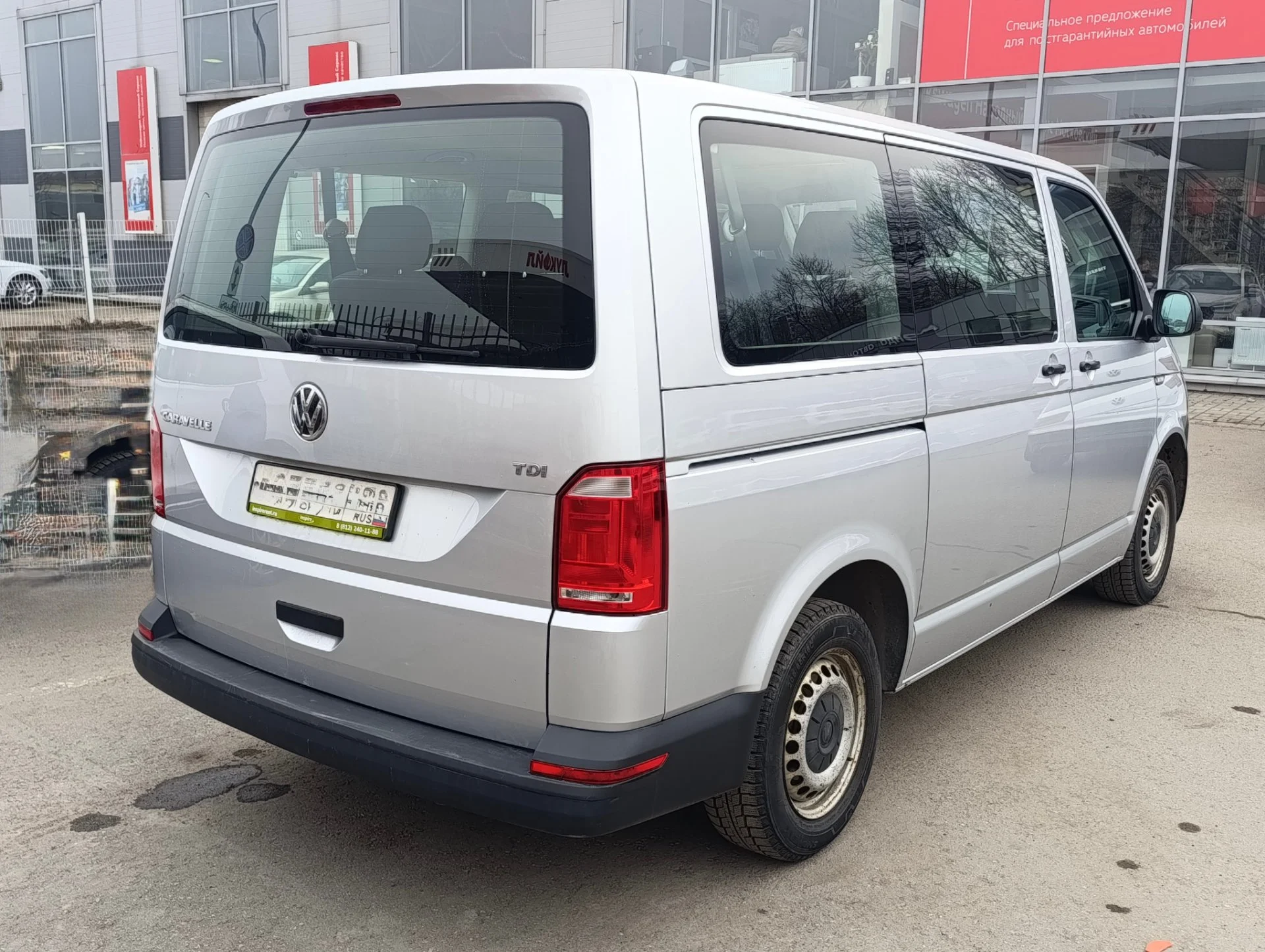 Volkswagen Caravelle в аренду без водителя в Санкт - миниатюра 6