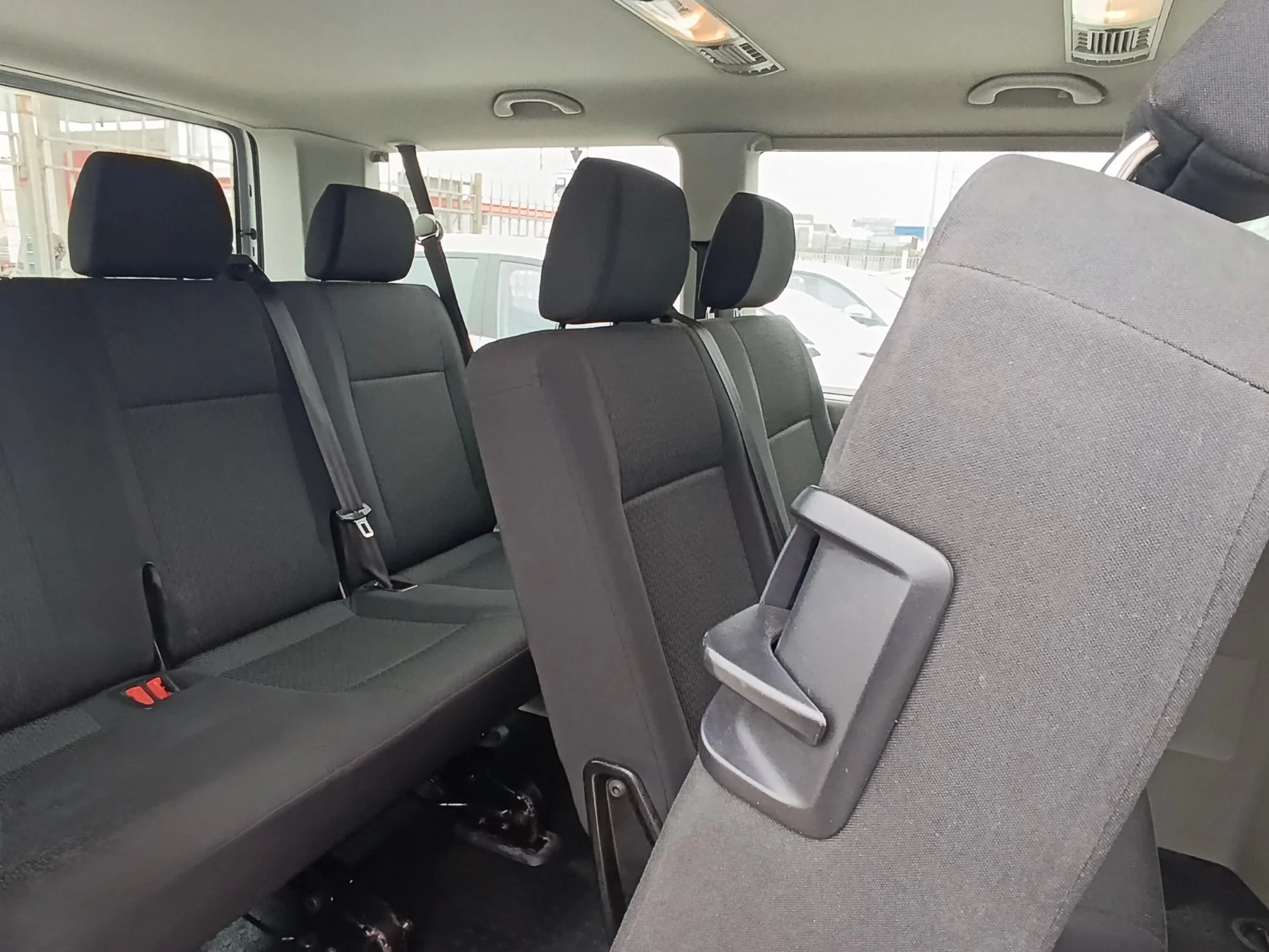 Volkswagen Caravelle в аренду без водителя в Санкт - миниатюра 12